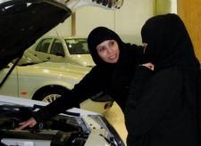 saudi_women_driving.jpg