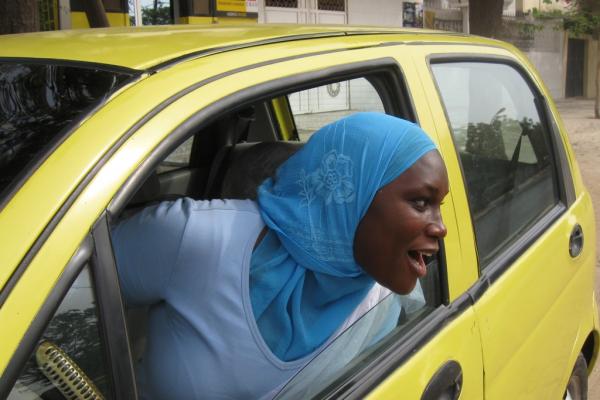 senegal-female-taxi-drivers.jpg